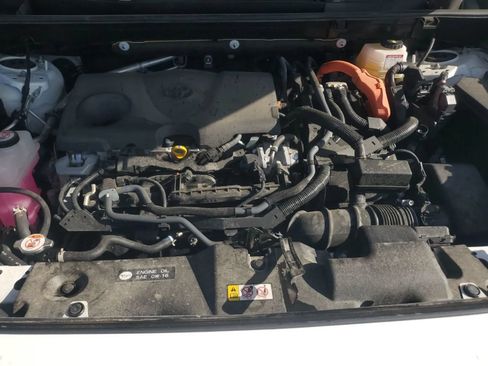 Used 2025 Toyota RAV4 XLE w/ Convenience Package AWD/4WD image 11