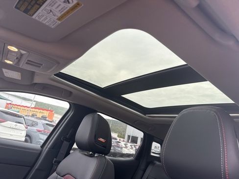 New 2026 Nissan Kicks SR w/ SR Premium Package image 33