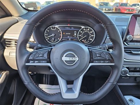 Used 2025 Nissan Altima 2.5 SR image 25