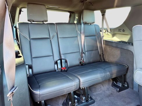 Certified 2024 Cadillac Escalade ESV Sport image 27