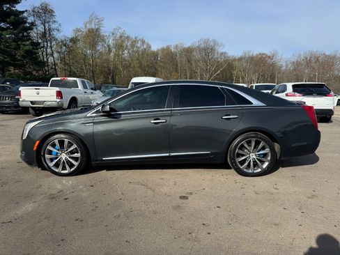 Used 2014 Cadillac XTS FWD image 2