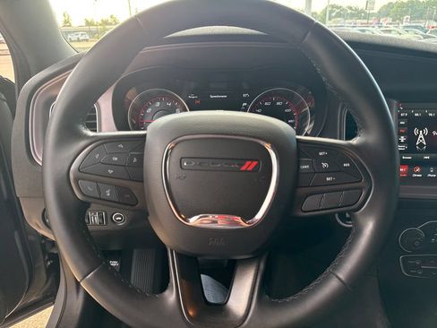 Used 2023 Dodge Charger SXT RWD image 19