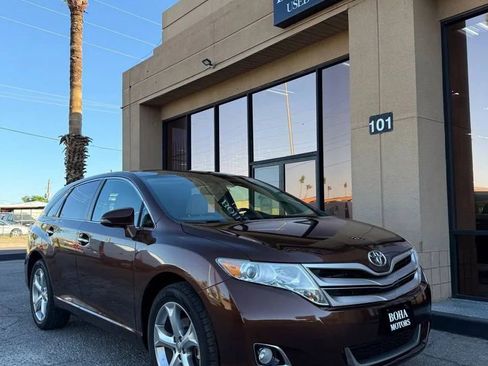 Used 2014 Toyota Venza XLE image 1