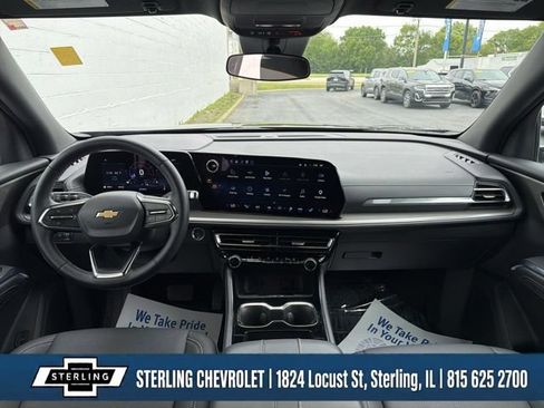 Certified 2026 Chevrolet Traverse LT AWD/4WD image 9