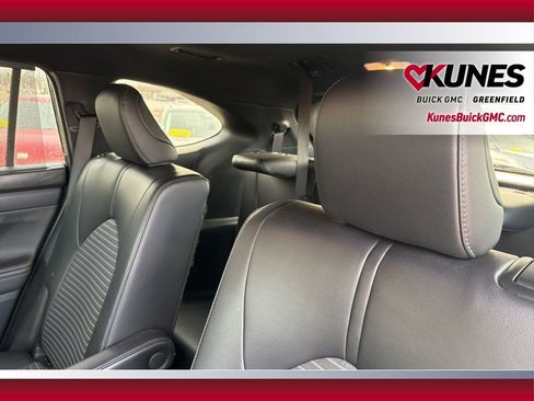 Used 2024 Toyota Highlander XSE AWD/4WD image 37