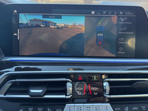 Used 2023 BMW X5 xDrive40i w/ M Sport Package image 16