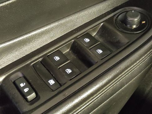 Used 2020 Buick Encore Preferred image 27