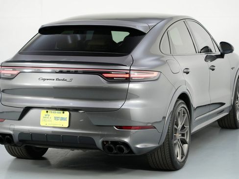 Used 2022 Porsche Cayenne Turbo S image 58