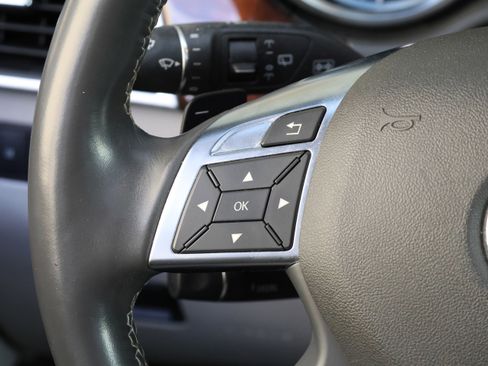 Used 2016 Mercedes-Benz GL 450 4MATIC image 19