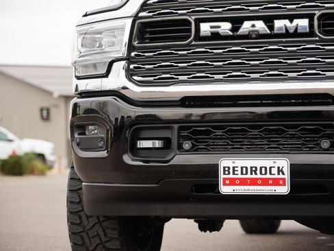 Used 2019 RAM 3500 Limited image 9