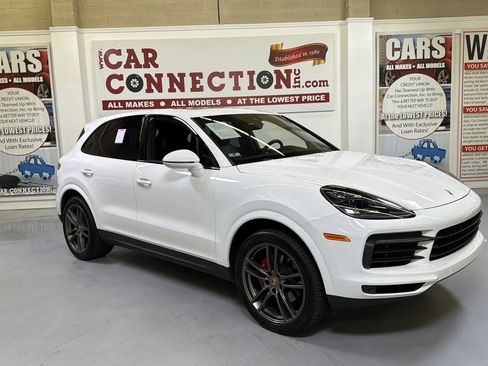 Used 2019 Porsche Cayenne AWD/4WD image 4
