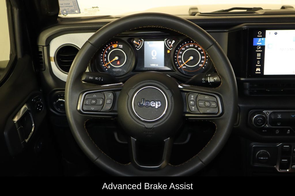 Used 2025 Jeep Wrangler Unlimited Sport AWD/4WD image 7