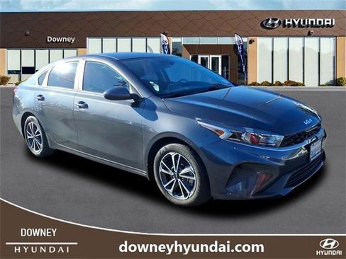 Used 2024 Kia Forte LXS image 3