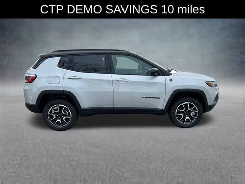 New 2026 Jeep Compass Trailhawk image 2