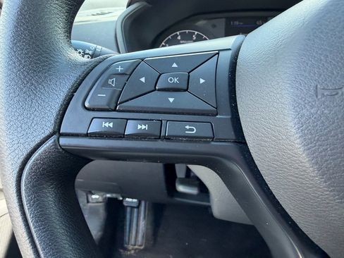 Used 2025 Nissan Altima 2.5 S image 19