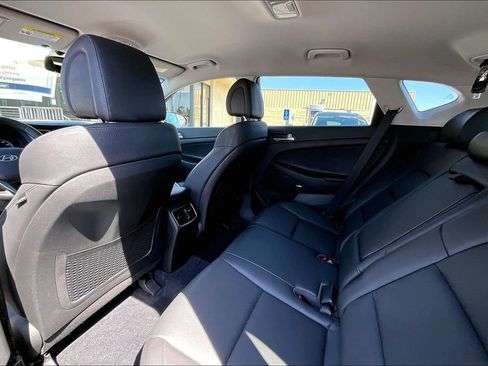 Used 2018 Hyundai Tucson Limited w/ Cargo Package FWD image 16