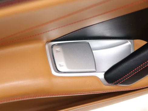 Used 2015 Ferrari California T image 13