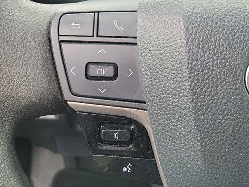 Used 2025 Toyota Camry LE FWD image 20