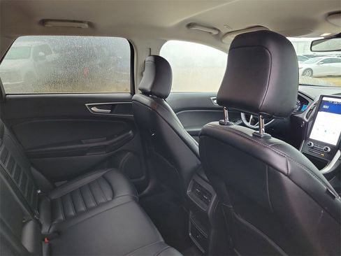 Used 2024 Ford Edge SEL image 31