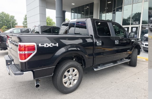 Used 2014 Ford F150 XLT w/ XLT Chrome Package AWD/4WD image 4