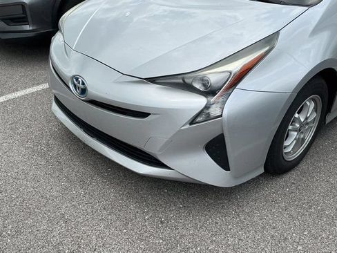 Used 2016 Toyota Prius Two FWD image 16