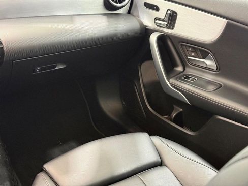 Used 2019 Mercedes-Benz A 220 4MATIC image 12