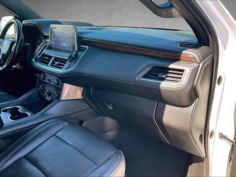Used 2021 Chevrolet Suburban High Country AWD/4WD image 15