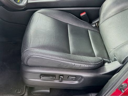 Used 2025 Honda Passport EX-L image 11