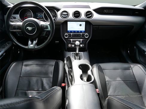 Used 2020 Ford Mustang Premium image 15