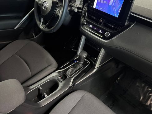 Certified 2024 Toyota Corolla Cross LE image 15