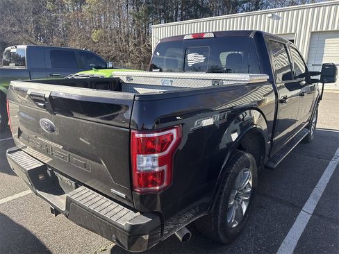 Used 2018 Ford F150 XLT w/ Equipment Group 302A Luxury image 16