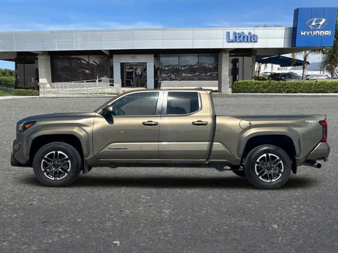 Used 2024 Toyota Tacoma TRD Sport image 6