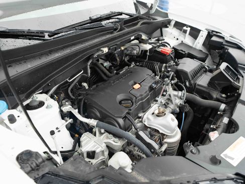 Used 2024 Honda HR-V EX-L image 32
