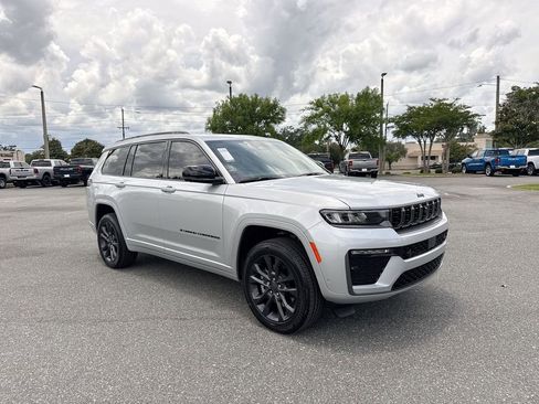 New 2026 Jeep Grand Cherokee L Limited AWD/4WD image 1