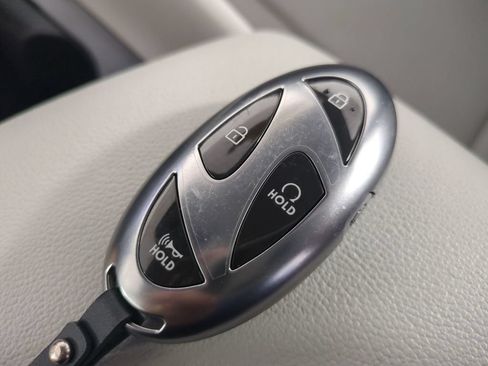 Used 2025 Hyundai Elantra Limited FWD image 38
