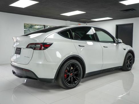 Used 2020 Tesla Model Y Long Range AWD/4WD image 4