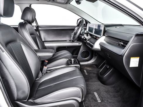 Used 2024 Hyundai Ioniq 5 Limited RWD image 24