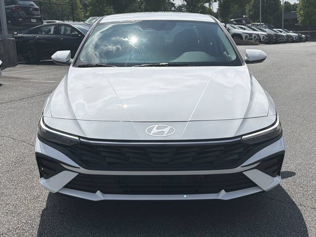 New 2026 Hyundai Elantra Hybrid FWD image 2