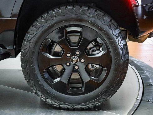 Used 2021 Land Rover Defender 90 X-Dynamic S image 10