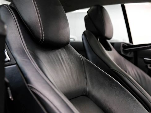 Used 2011 Mercedes-Benz E 550 Coupe image 35