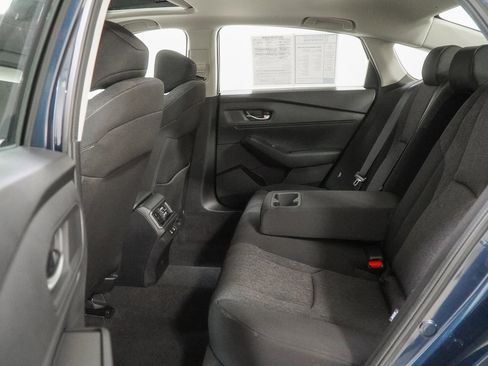 Certified 2025 Honda Accord SE image 38