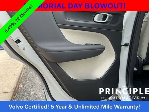 Certified 2023 Volvo XC40 B5 Plus w/ Protection Package Premier AWD/4WD image 31