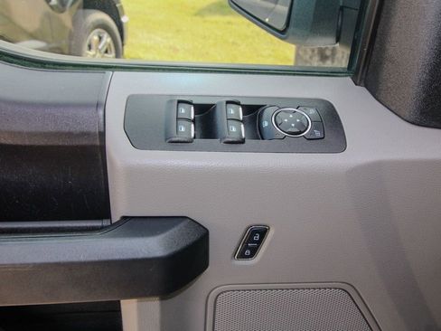 Used 2016 Ford F150 XL w/ Equipment Group 101A Mid image 12