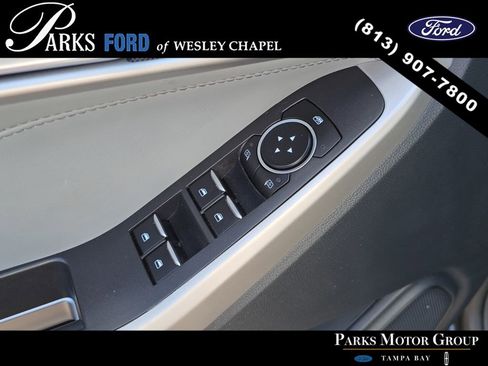 Used 2022 Ford Explorer XLT w/ Equipment Group 202A AWD/4WD image 19