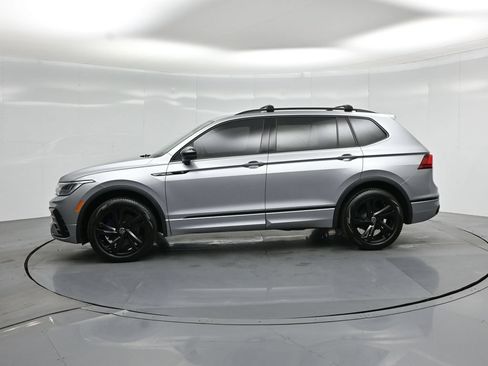Used 2023 Volkswagen Tiguan SE R-Line FWD image 26