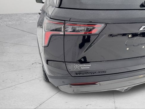 Used 2025 Chevrolet Equinox ACTIV w/ Safety and Technology Package image 8