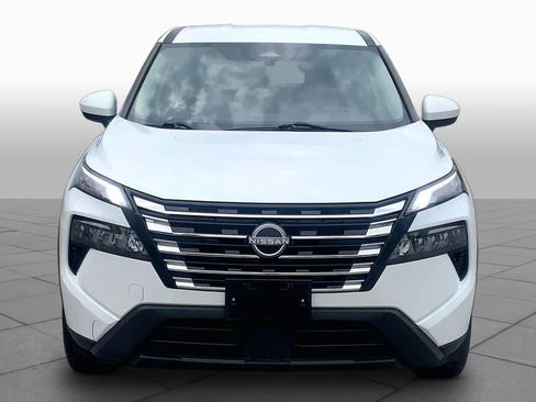 Used 2024 Nissan Rogue SV AWD/4WD image 4