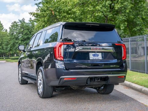 Used 2022 GMC Yukon XL SLT AWD/4WD image 7
