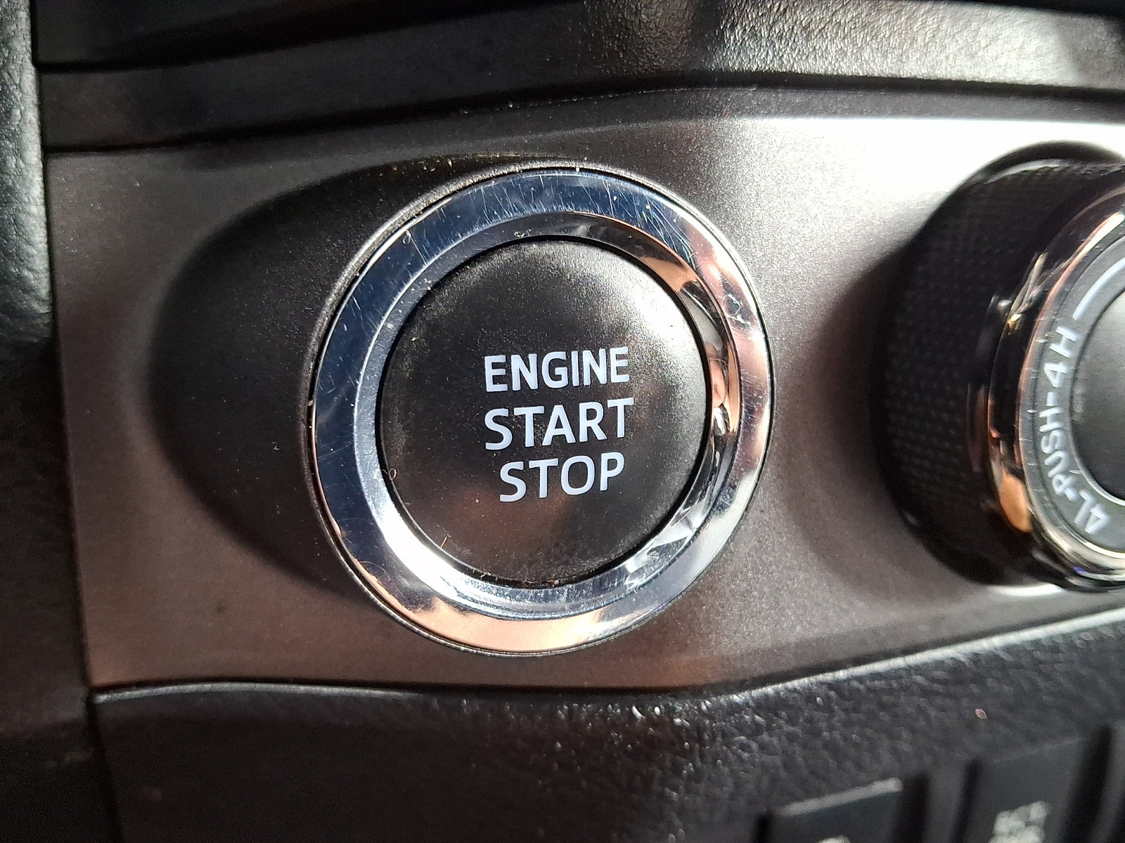 Used 2022 Toyota Tacoma TRD Off-Road w/ Technology Package AWD/4WD image 22