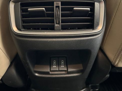 Used 2021 Honda CR-V Touring image 22
